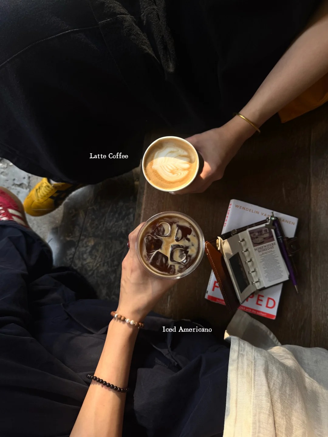 북클럽 & 카페 데이트